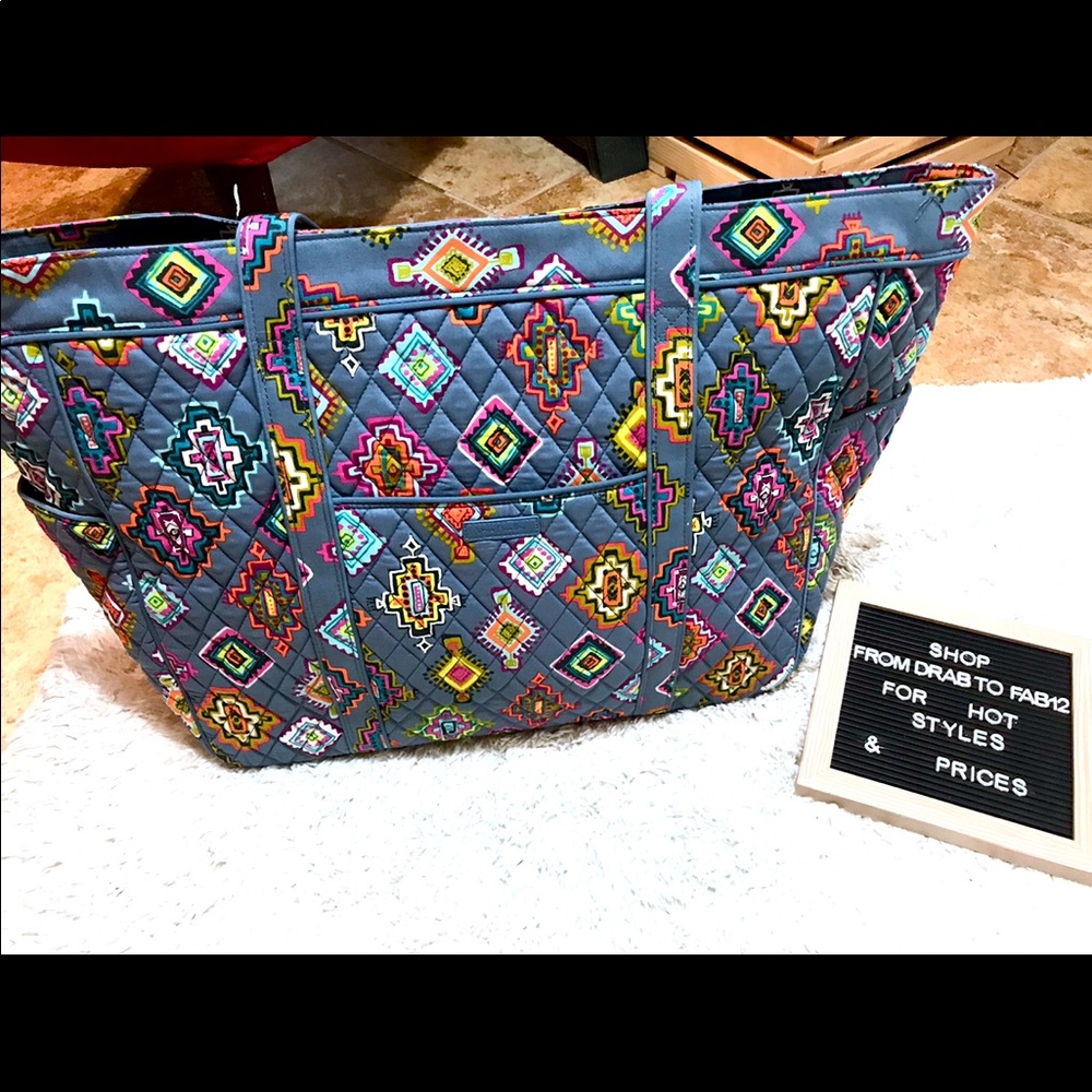 Vera Bradley jumbo tote bag
